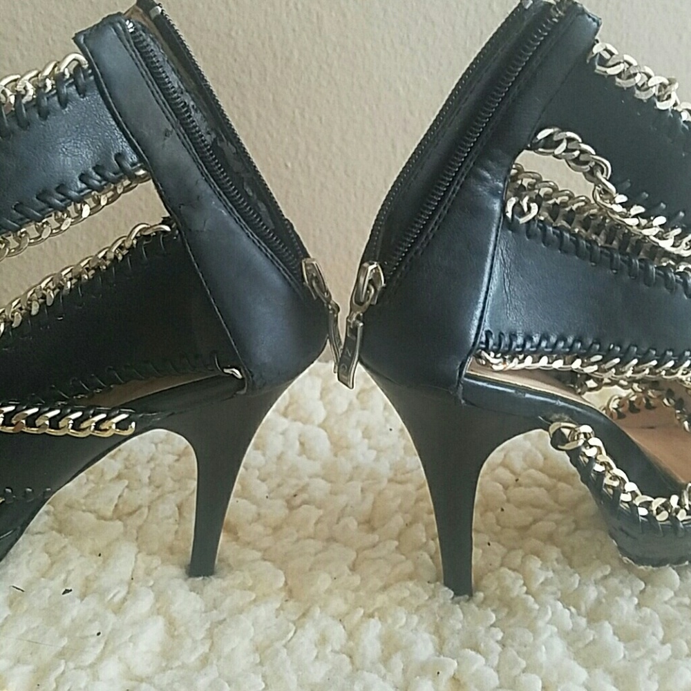 Shoes - Picture 6 of 8